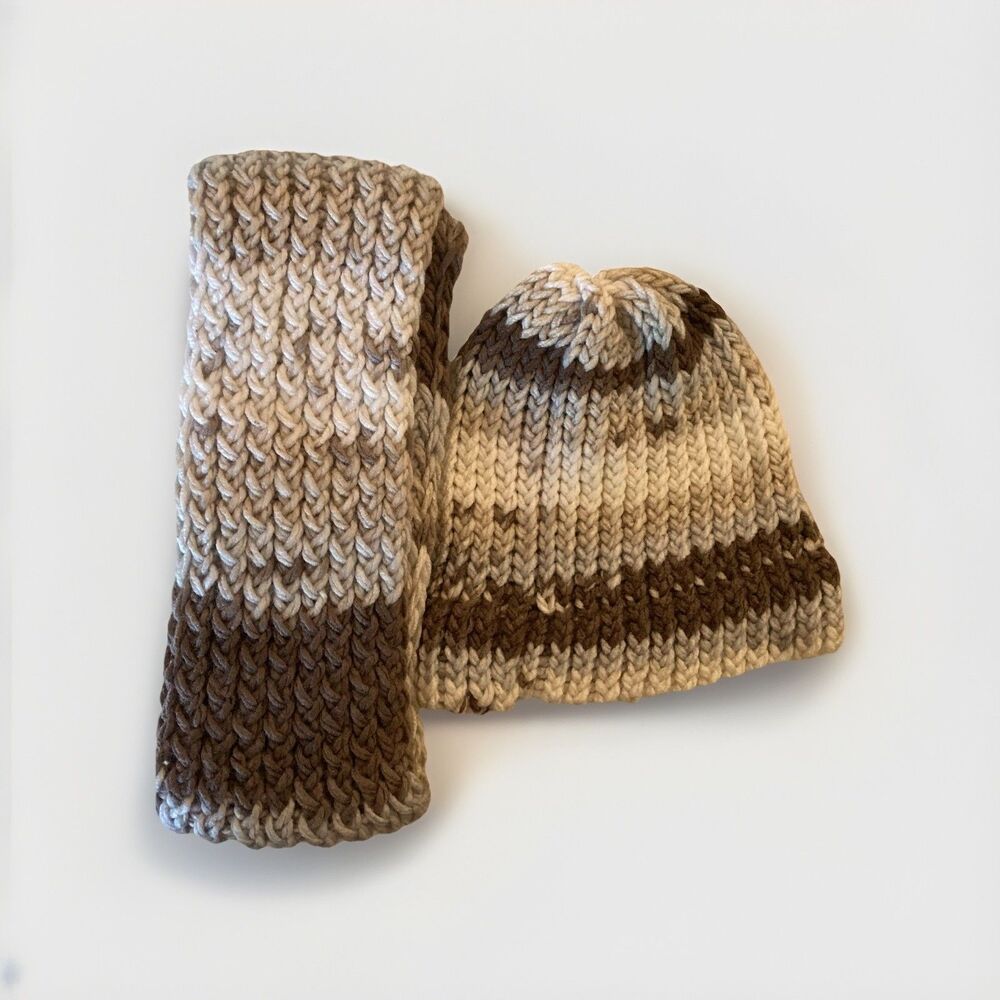 HANDMADE kids multicolored knit beanie hat and scarf set